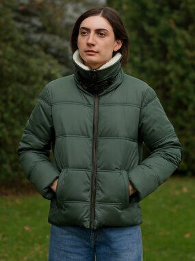 Land's End Quilted puffer jacket with Sherpa collar and buckle Women's Medium